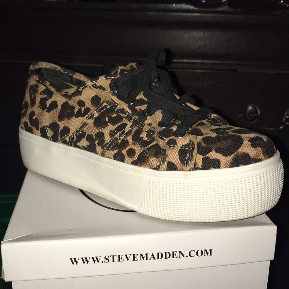 Steve Madden Platform shoes